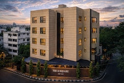 The 12 Square Salt Lake, Kolkata