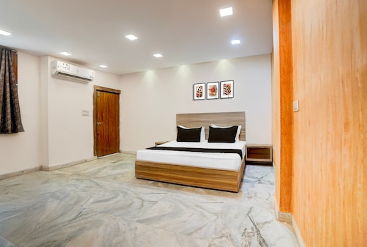 Hotel O P2