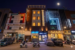 Hotel Ashoka International - Near Ganga Ram & BLK Hospital At Karol Bagh Metro Station, Delhi
