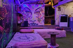 Andaz Arambol - Artist Party Hostel, Goa
