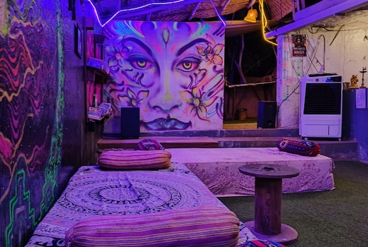 Andaz Arambol - Artist Party Hostel