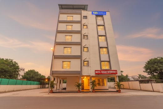 FabHotel Seven Elite