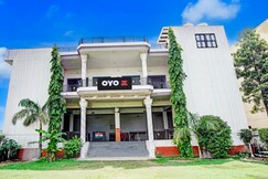 Hotel O Lord Krishna, Aligarh