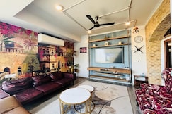 Soulful Stay 2BHK w Jacuzzi Rooftop Vasant Kunj, Delhi