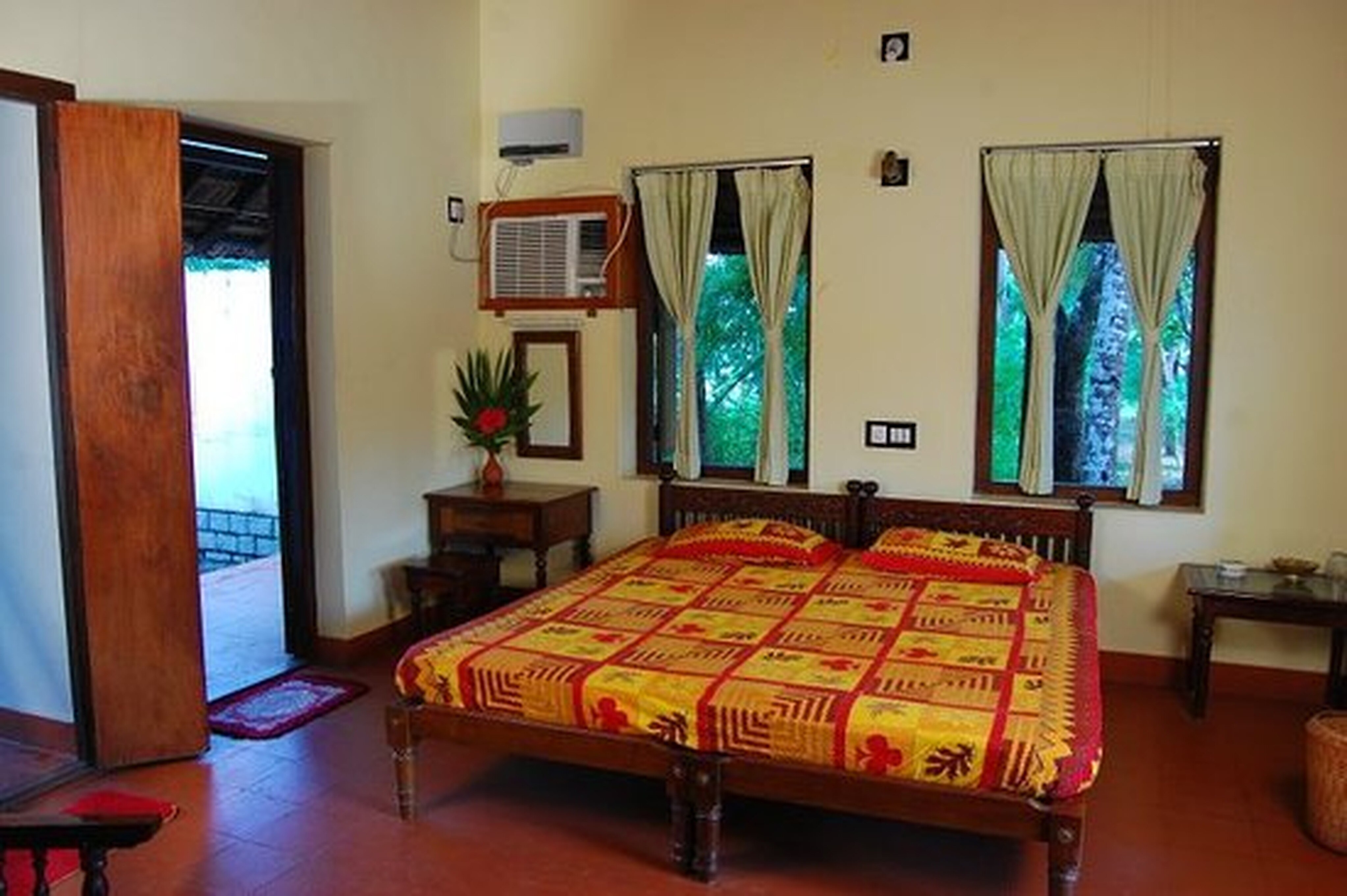 Coconut Island Homestay - Tap to explore photos
