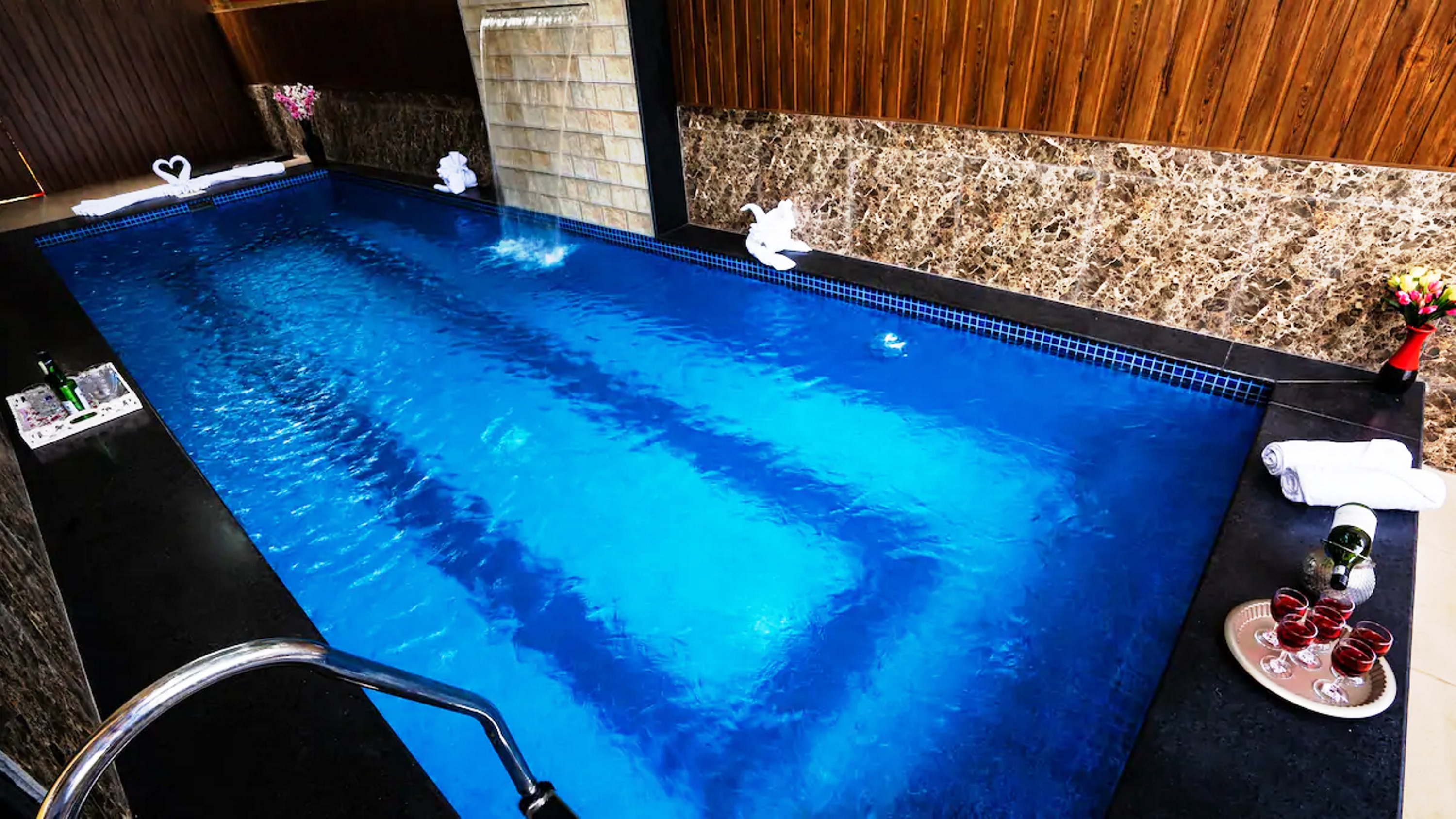 Yellow Private Pool Villa - 3BHK | Caretaker | Wifi - Tap to explore photos