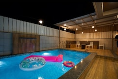 Vision Star villa, Kolad