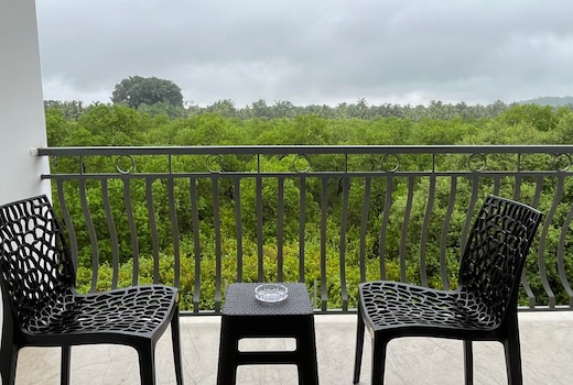 Casa Verde 2BHK Thalassa BoilerMaker