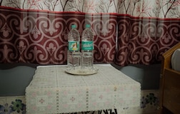 Triple Bed Room With AC & Free Wifi