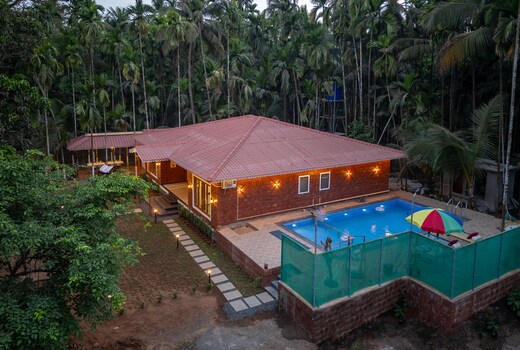 Alaya Stays Cabanas Retreat |Tropical 5-BHK With Private Pool, Garden & Outdoor Dining