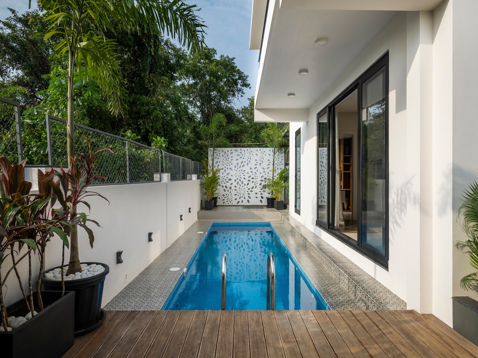 Fenicia Villas - Siolim | 3 BHK Pool Villa - Tap to explore photos