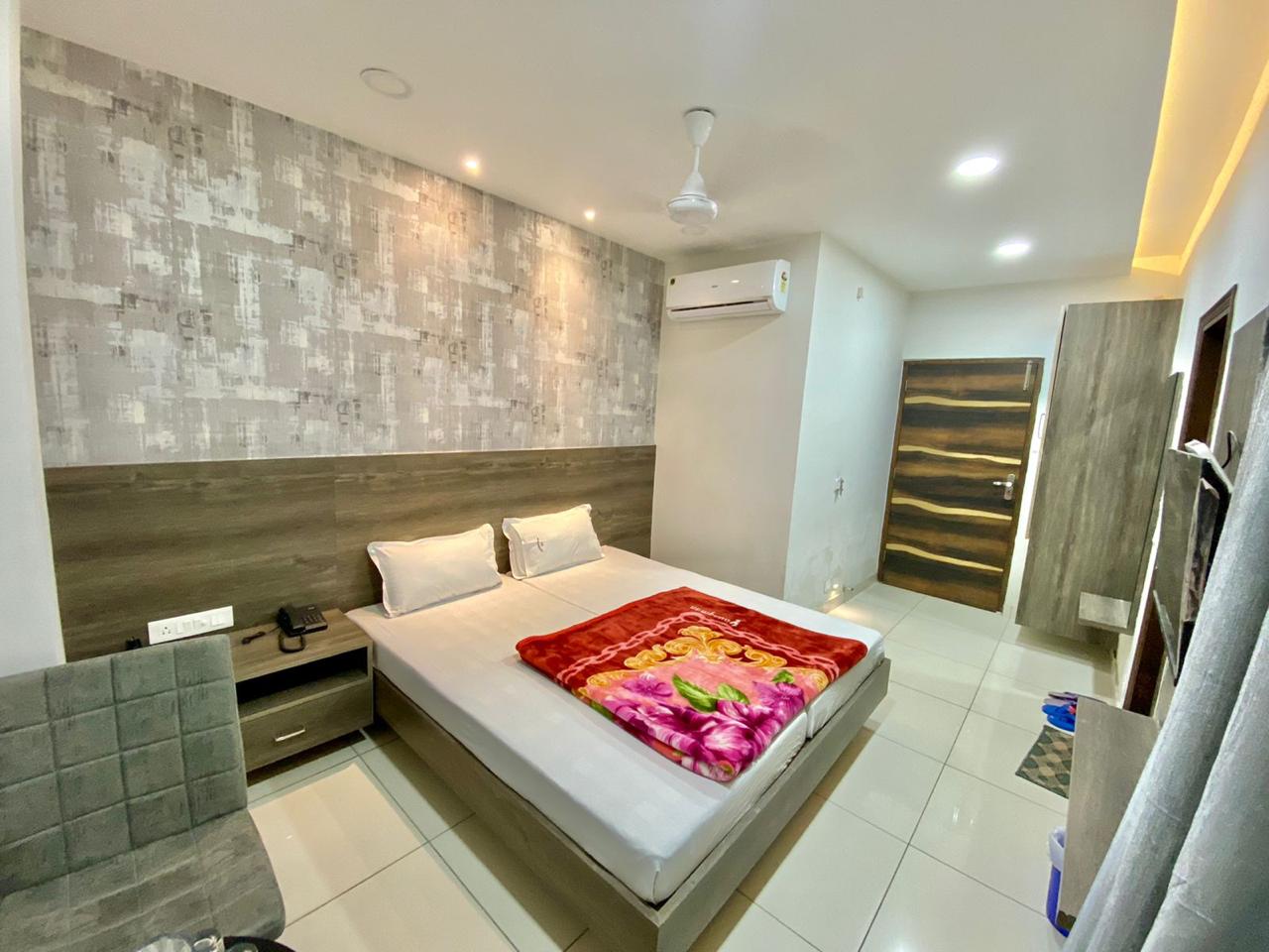 Bajaj Regency - Tap to explore photos