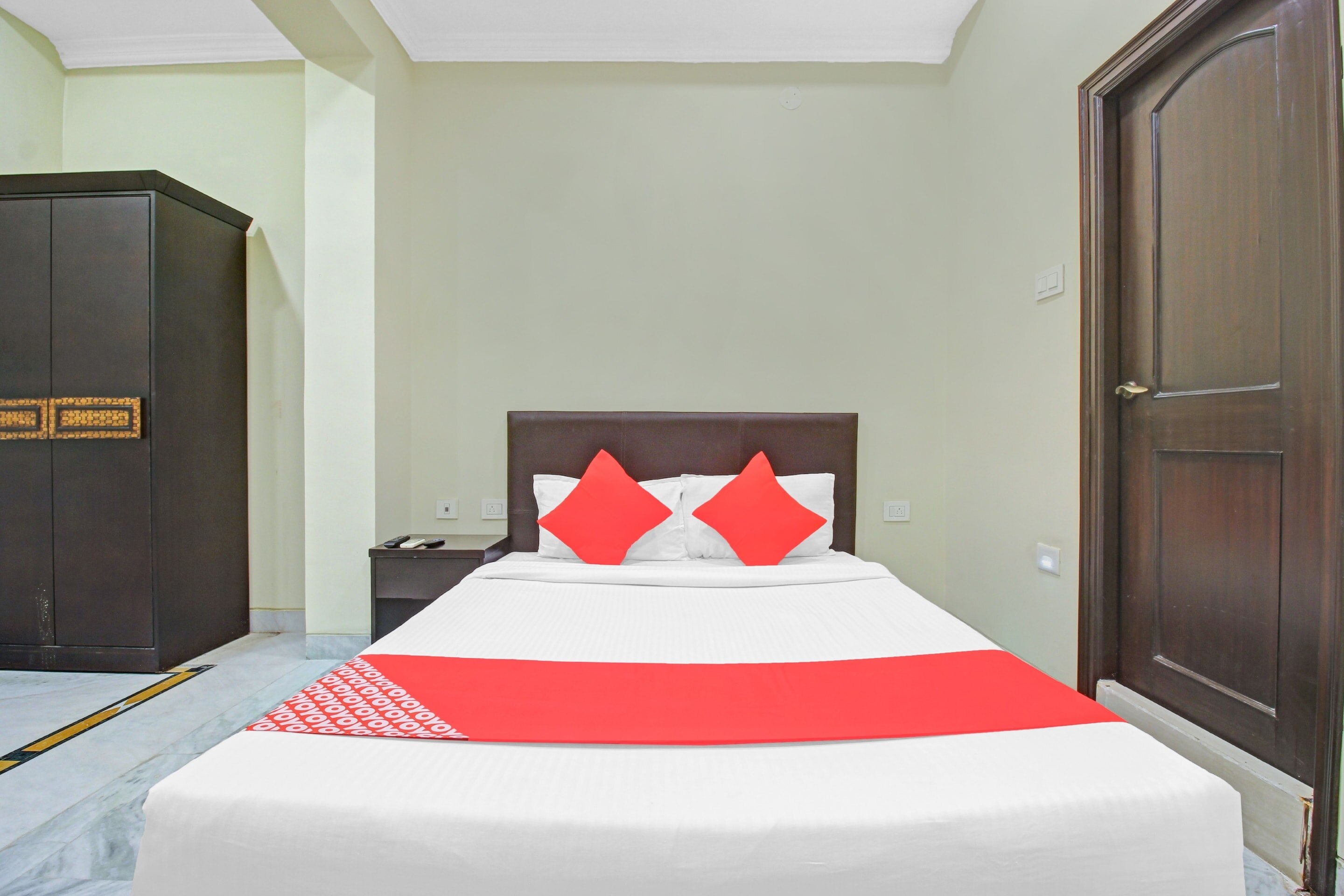 Hotel O Residency Inn - Tap to explore photos