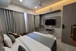 The Royal Era Hotel, Gandhinagar