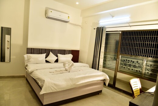 Shreeniti Stay | Entire 3BHK Apartment