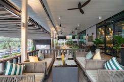 Holiday Inn Resort Krabi Ao Nang Beach By IHG, Phi Phi