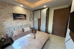 The Loft of Luxe Luxury Balcony Self Check In, Zirakpur