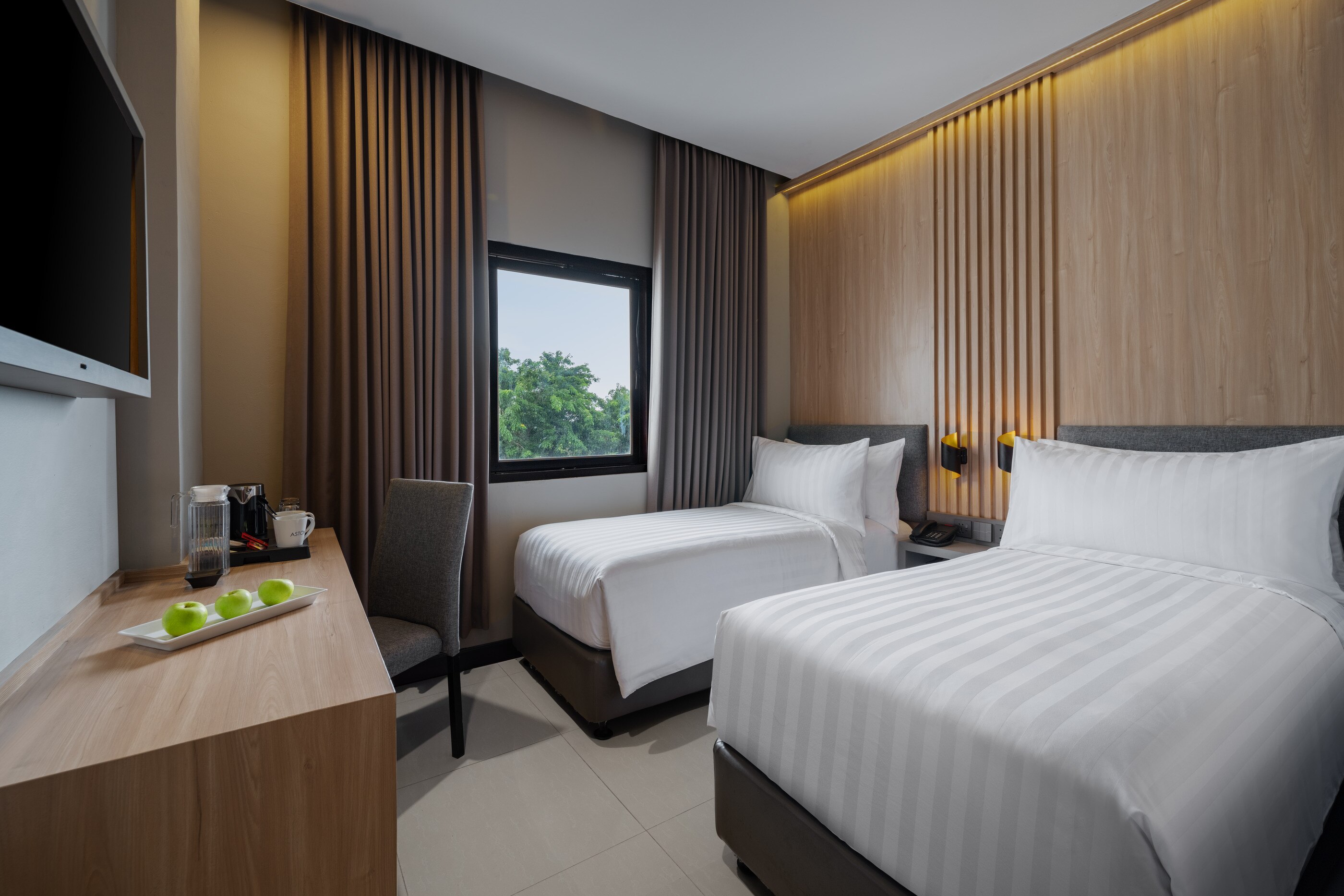 Aston Inn Rembang - Tap to explore photos