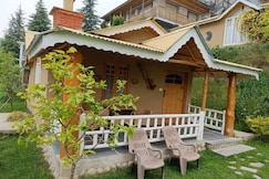 Sahasrara Mud House -Peaceful Stay- by Homeyhuts, Manali