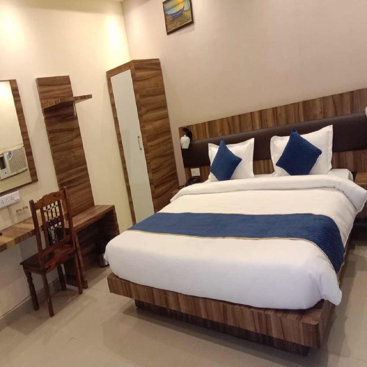Hotel Regent Inn Lucknow - Tap to explore photos