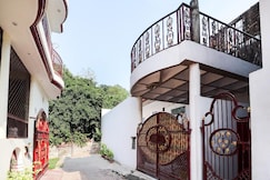 Hotel Residence, Lucknow