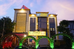 C Pearls Hotel & Banquet, Delhi