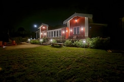 Little Shola Cottage by Make And Made, Ooty