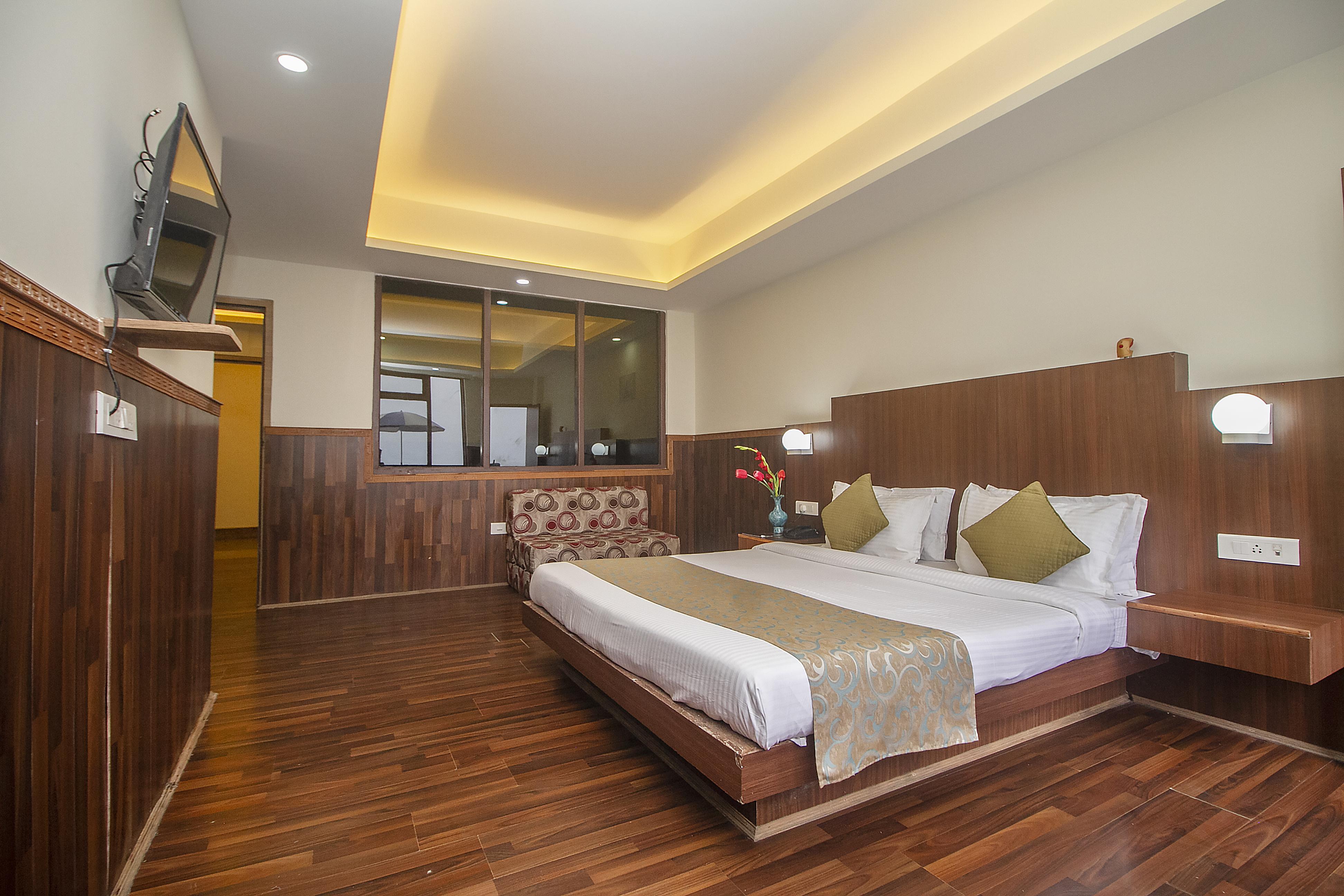 Jain Group Hotel Sonamchen - Tap to explore photos