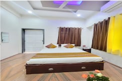 Silver Galaxy Resort, Chiplun