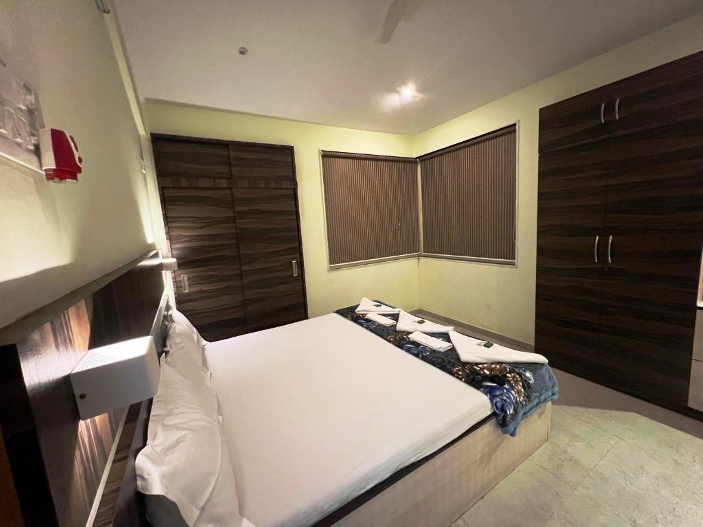 Serenity 1BR apartment at Nagaon Alibag - Tap to explore photos
