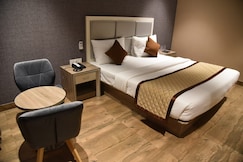 Hotel Solitaire, Yamunanagar