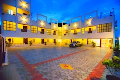 THAAI RESIDENCY - TIRUVANNAMALAI ON GIRIVALAM PATHWAY (VEG), Tiruvannamalai