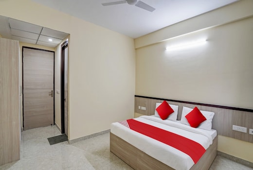 Hotel O Mt Corporate Suites Pari Chowk Near Pvr Ansal Plaza Greater Noida