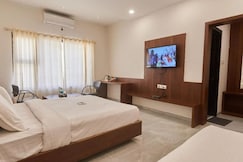  The Raviera Shirdi - ( 100 Meter From Sai Samadhi Temple ), Shirdi