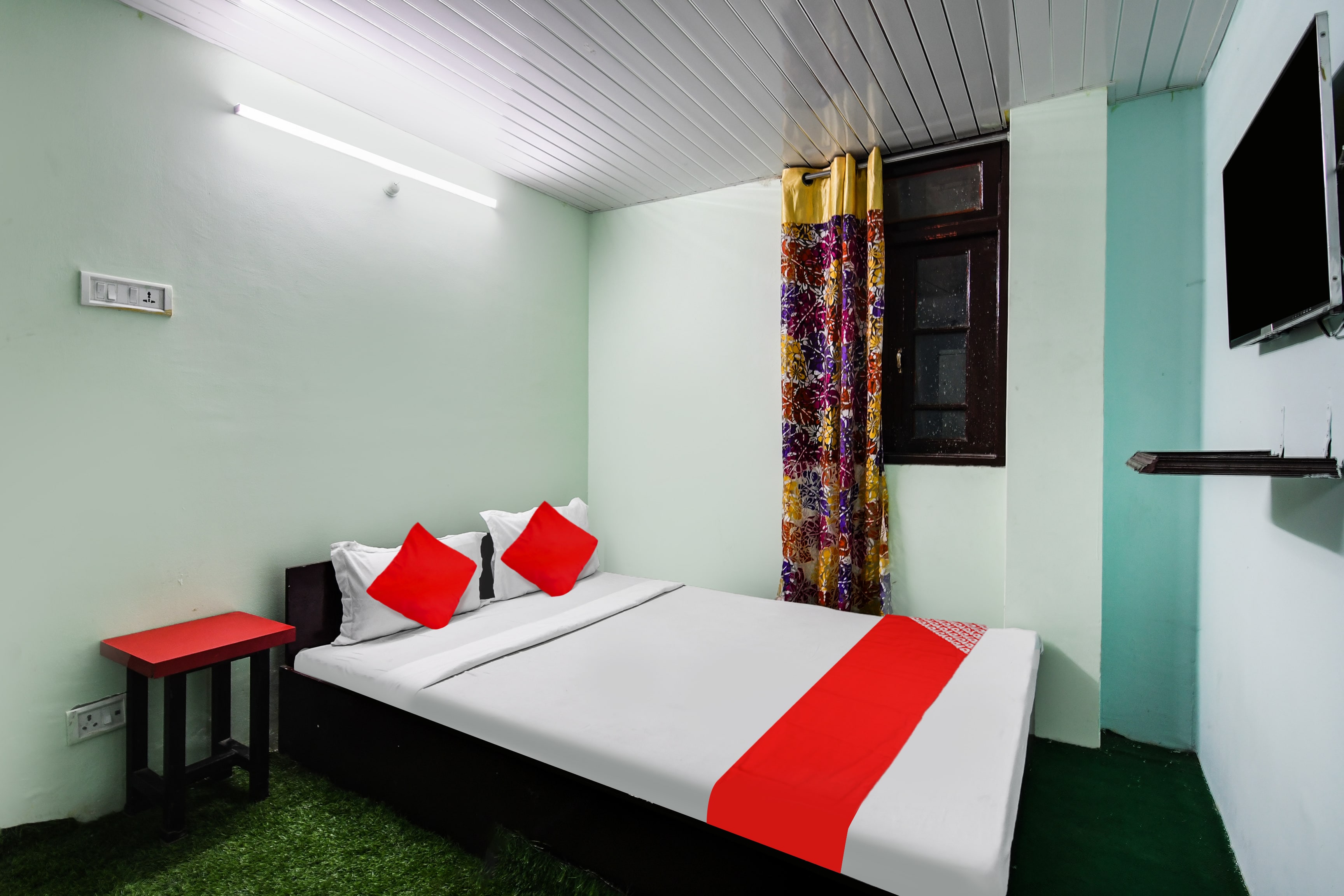 Hotel O Divya Dristi - Tap to explore photos