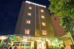 Super Townhouse RCC PARK VIEW INN, Hyderabad
