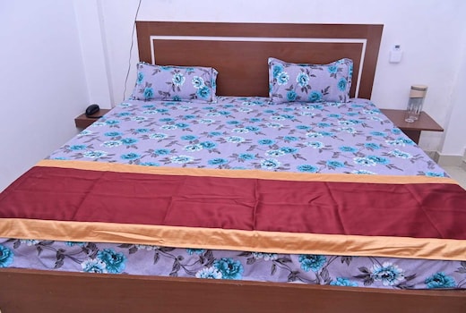 SPOT ON Happyness Restaurant