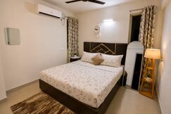 Skyview Suites 14th Floor Luxury Stay, Karnal