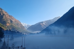 The Mountain Lions Cafe, Kasol