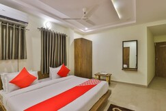 Hotel the Rajshree, Ashram Rd, Ahmedabad