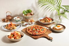 هوليداي إن إكسبرس آند سويتس سينجابور نوفينا باي آيتش جي, سنغافور