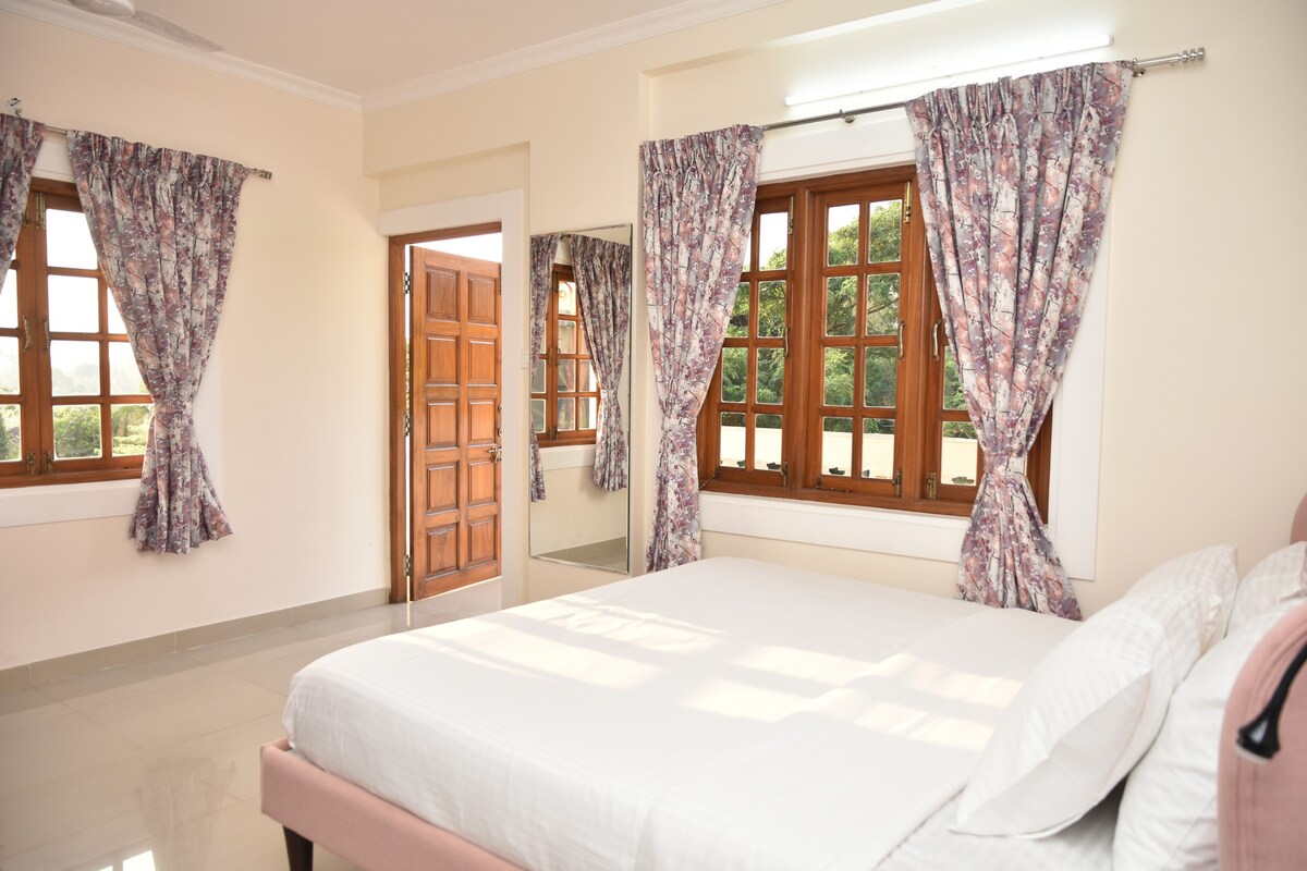 Casa Borboletas - 2bhk furnished apt in Anjuna - Tap to explore photos