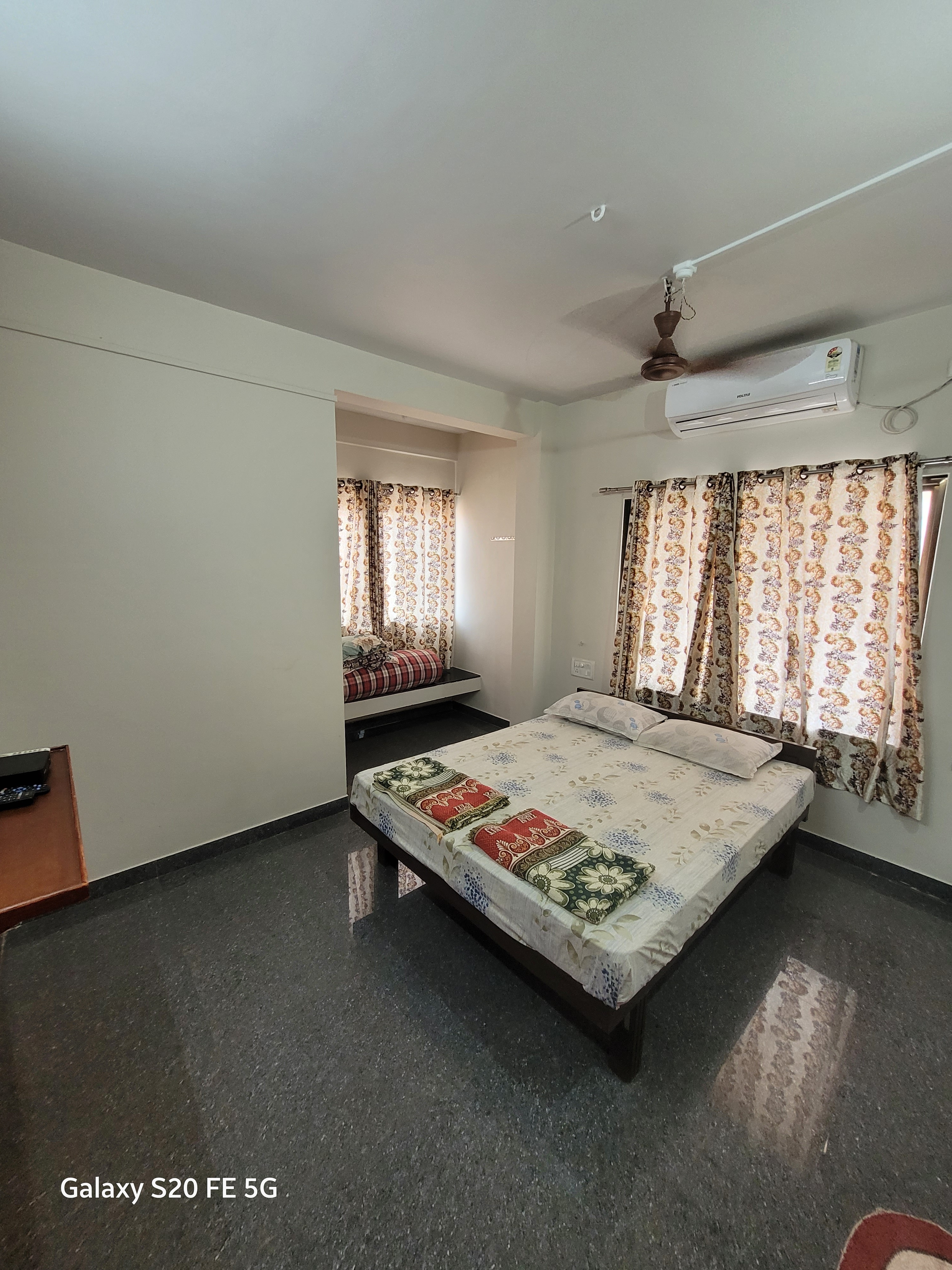 Anudeep sadan home stay - Tap to explore photos