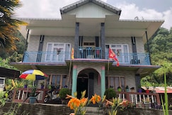 Hill Top Heaven, Kalimpong