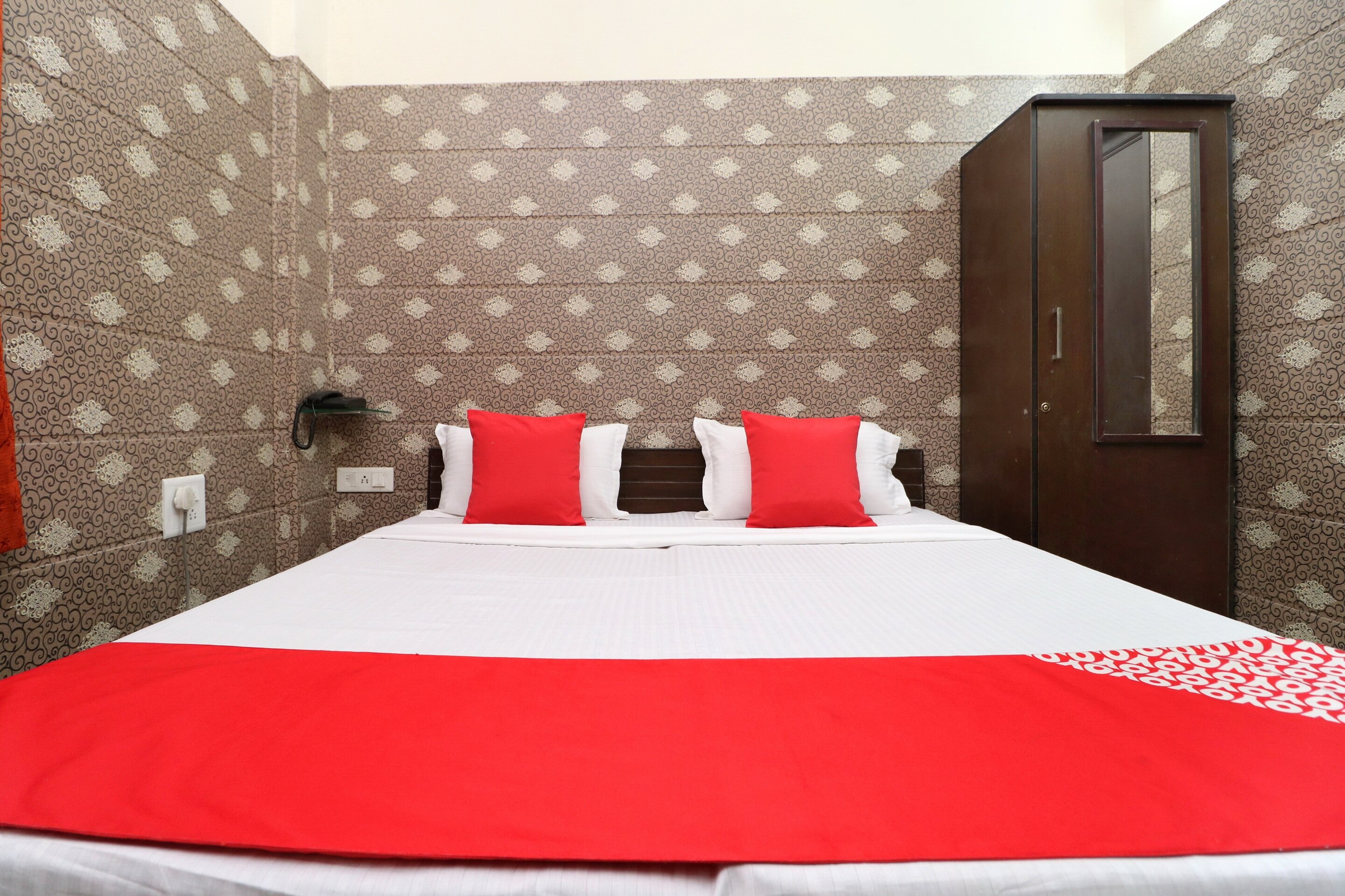 Hotel O Mall Residency - Tap to explore photos