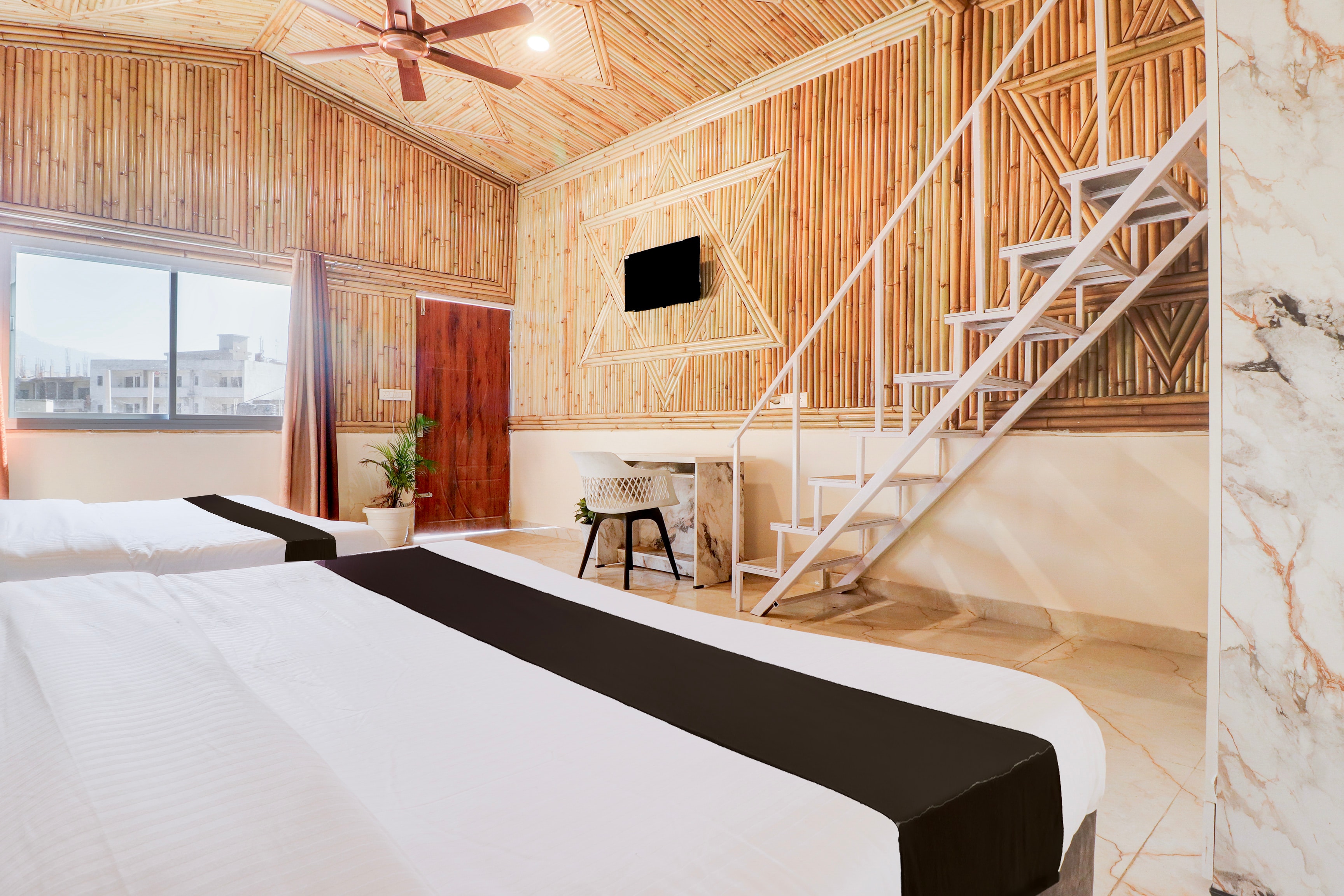 Hotel O Himvasa Resort - Tap to explore photos