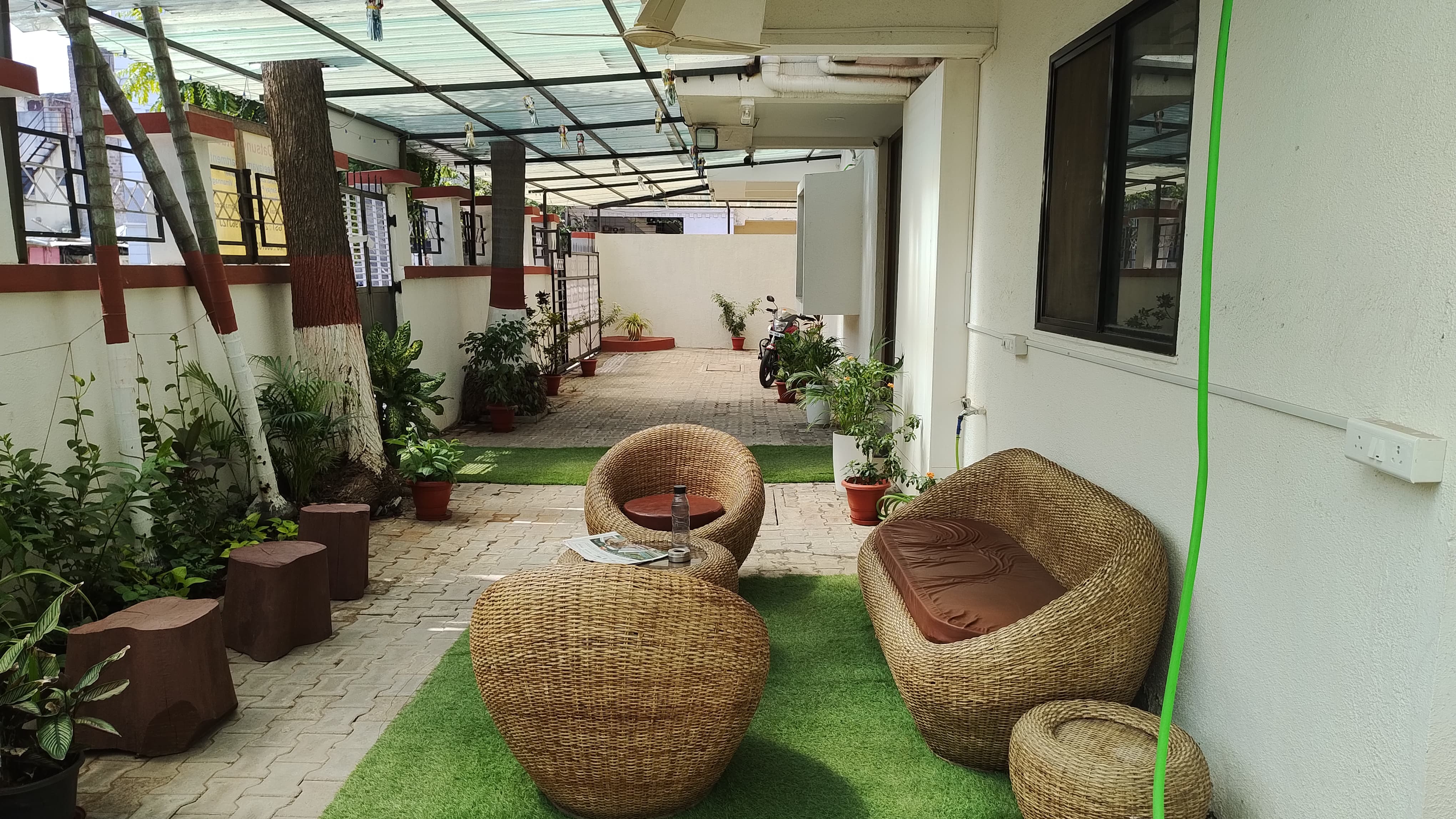 DatsunG Studios Viman Nagar - Tap to explore photos