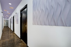 Hotel O The Superior, Surat