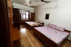 HIMALAYA INN GUEST HOUSE, Jalandhar