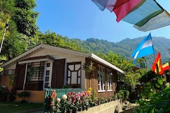 Travellers Homestay, Darjeeling
